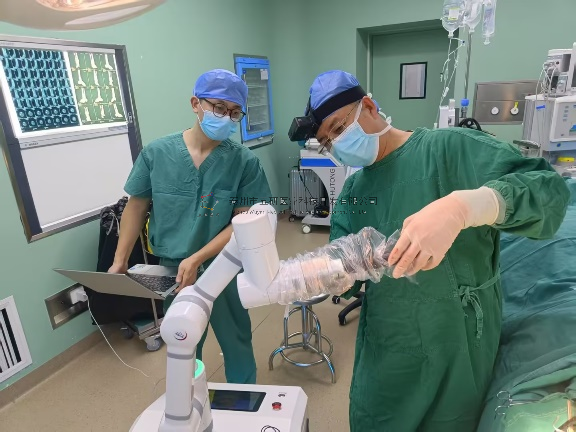 【病例分享】脛腓骨下端骨折——機器人輔助下復位及外固定架固定